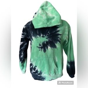 Girls large tie-dyed pullover hoodie